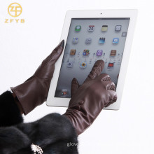 Top quality sheep concise style leather touch glove